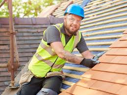 Best Roof Maintenance and Cleaning  in St Francis, WI